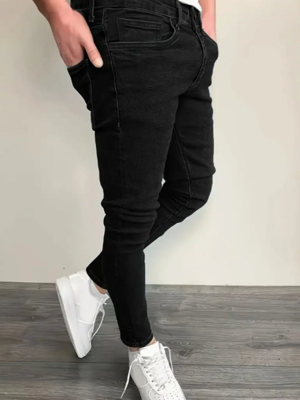 Men’s Slim Fit Black Jeans, Mid-Weight Denim, Tailored Fit