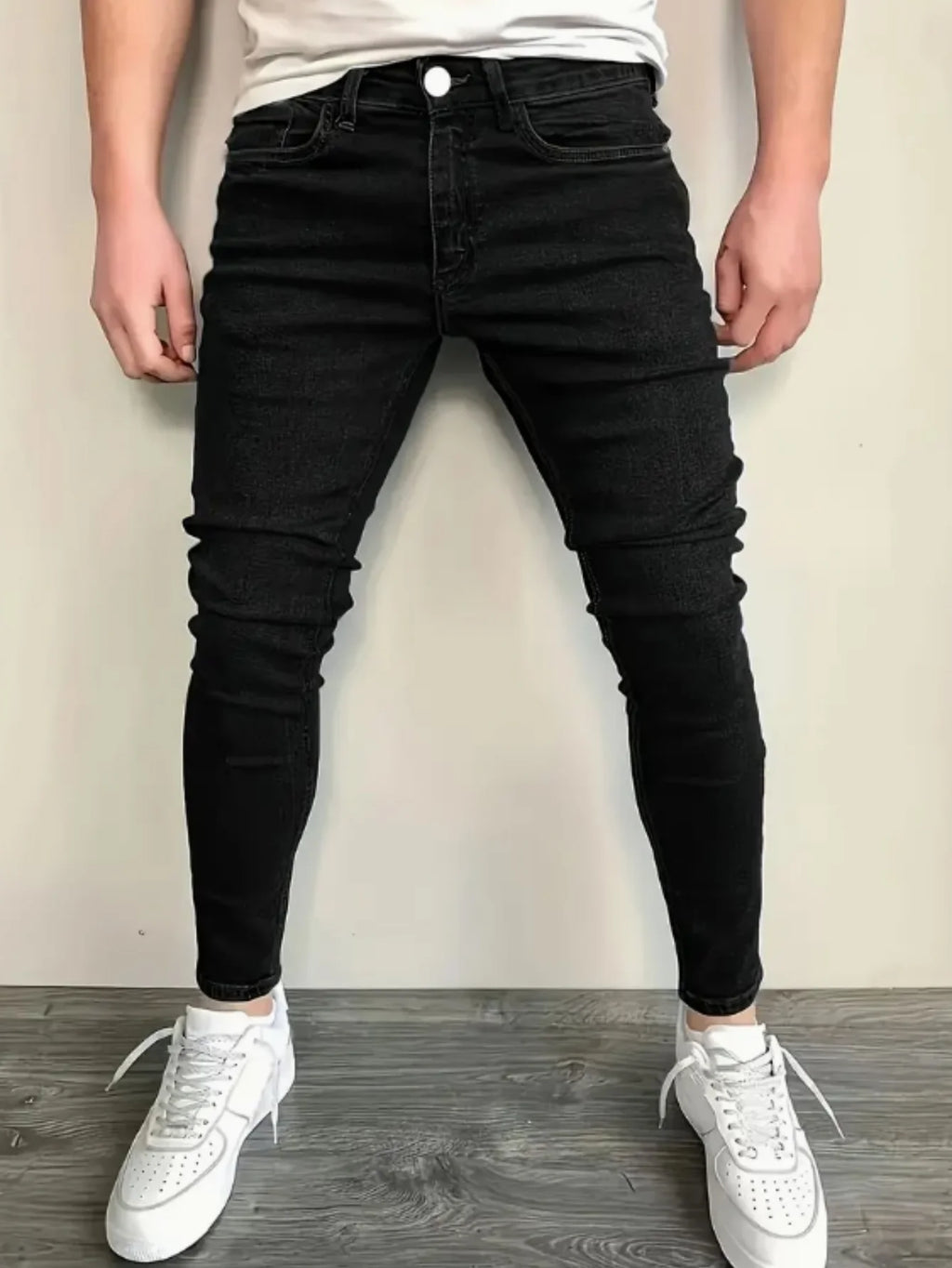 Men’s Slim Fit Black Jeans, Mid-Weight Denim, Tailored Fit