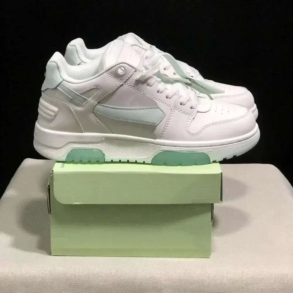 2025 Fashion Slim Arrow Sport men sneakers Women Sneaker non-slip Non-soles classics Leather Zip