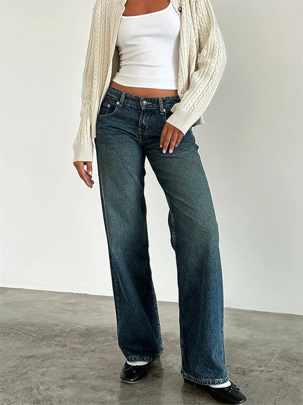 New women's solid-color washed straight-leg jeans, low-waisted, simple, versatile