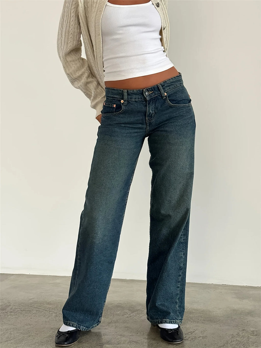 New women's solid-color washed straight-leg jeans, low-waisted, simple, versatile