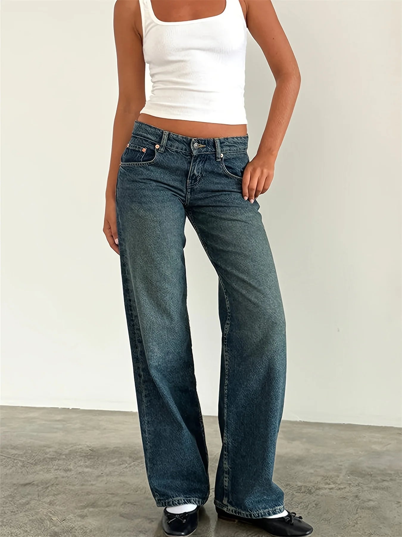 New women's solid-color washed straight-leg jeans, low-waisted, simple, versatile